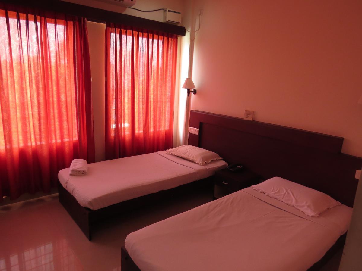 Hotel Lals Residency Adur Pokój zdjęcie